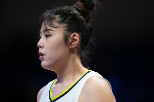 上海时时乐-李月汝谈20分生涯新高：就是做好每一件小事情 感谢队友为我加油