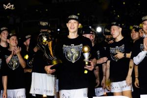 菲律宾记者：林书豪在新北国王的年薪据称达到300万美元